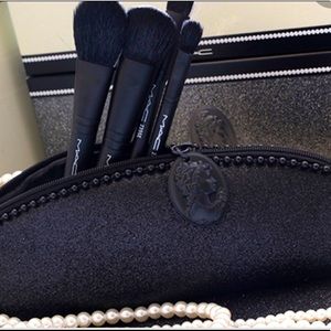 Mac Keepsakes mineralize set of 4 brushes